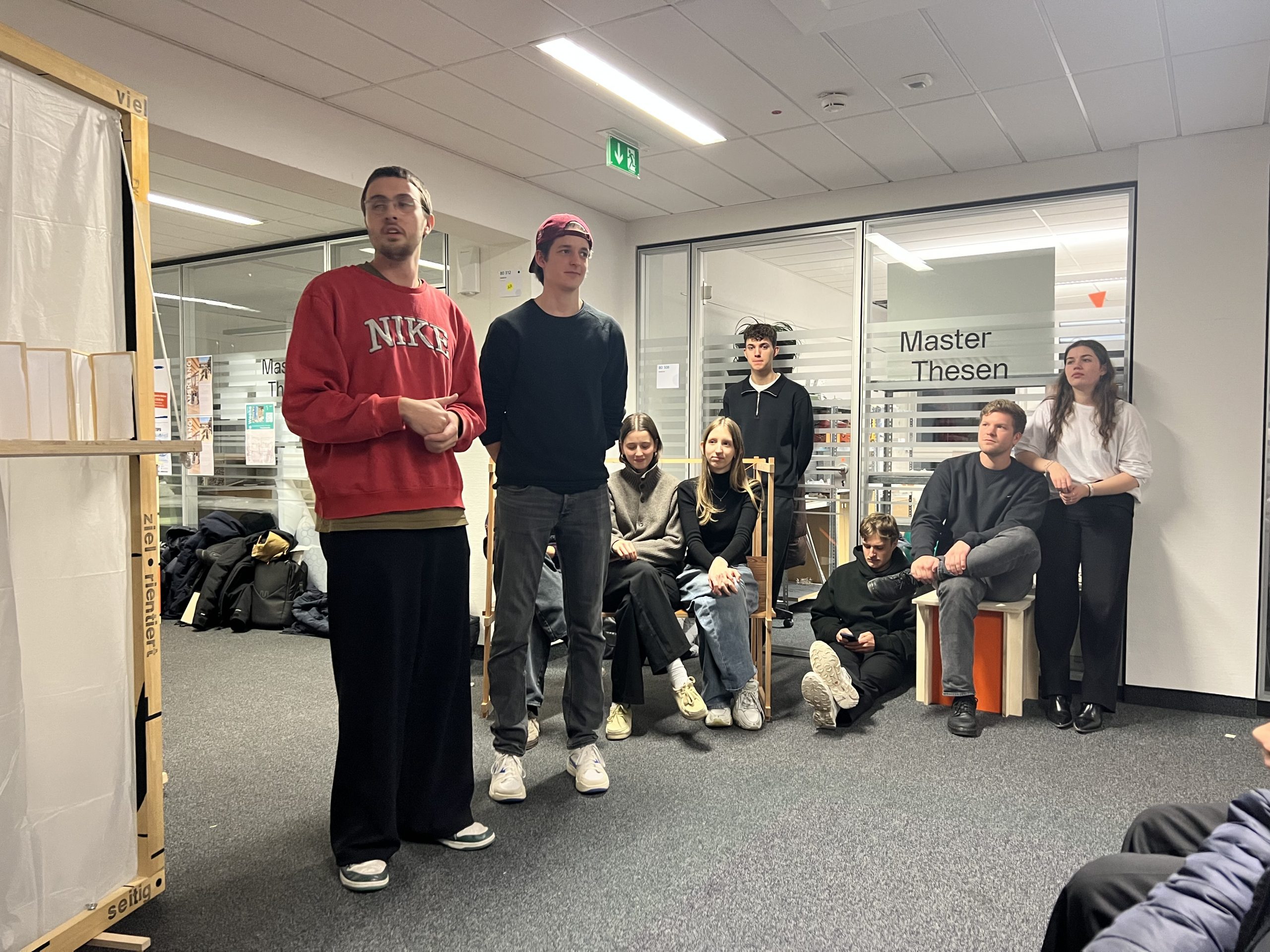 Das WanderBar-Team präsentiert sein Konzept — Walz 4.0 DJ-Bar Pilotaktion an der HTWG Konstanz